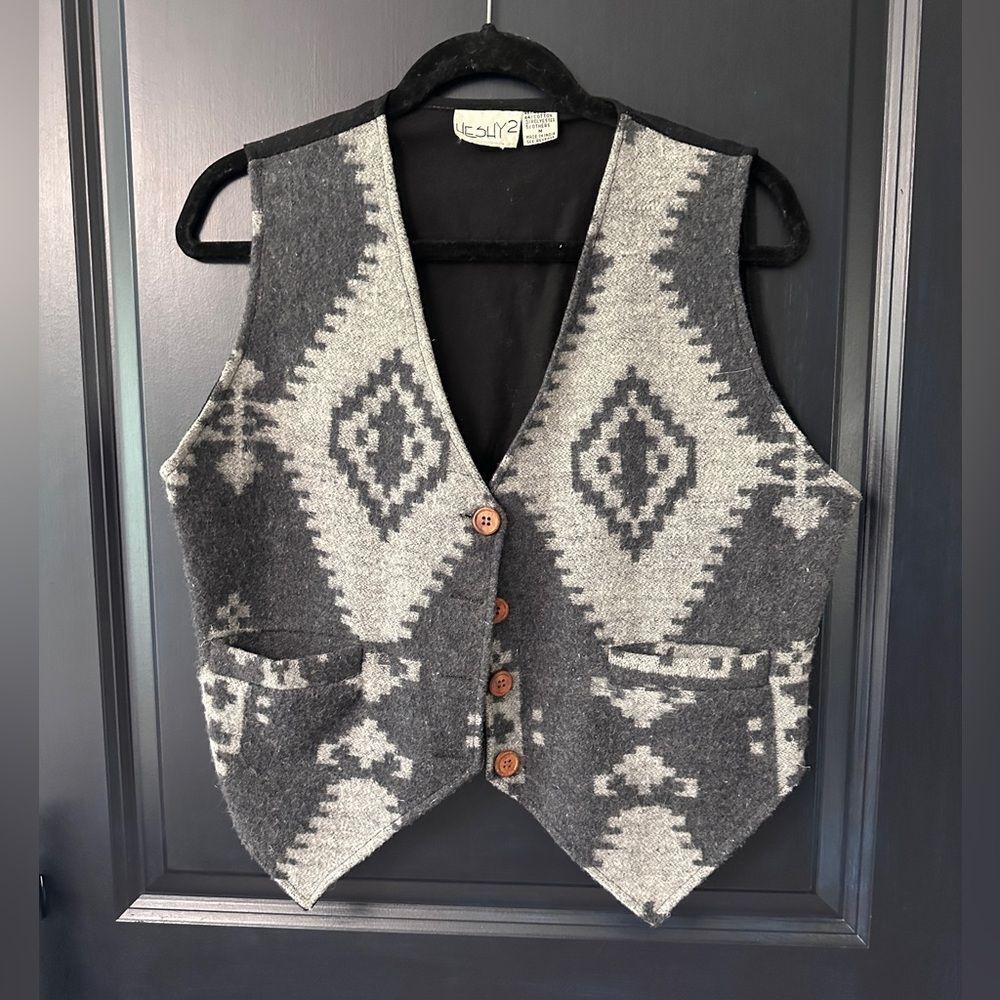 Vintage Wool Blend Southwestern Tribal Print Gray Vest Wood Button Unisex